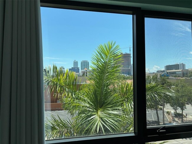 Building Photo - 130 8th St N