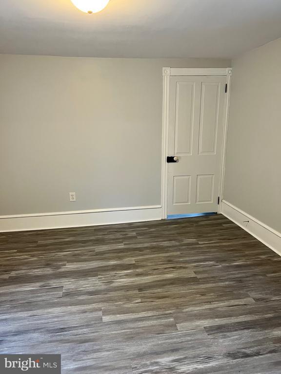 Building Photo - 170 W Penn Ave