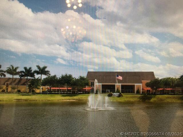 Building Photo - 699 Saxony Pl