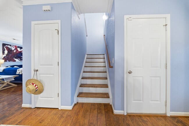 Building Photo - 507 Leonard Rd