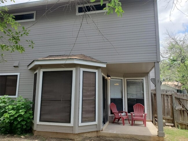 Building Photo - 9008 Sanger Dr