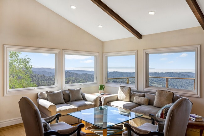 Building Photo - 22533 Majestic Dr