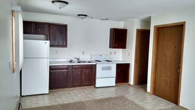 Building Photo - Briarwood Apartments