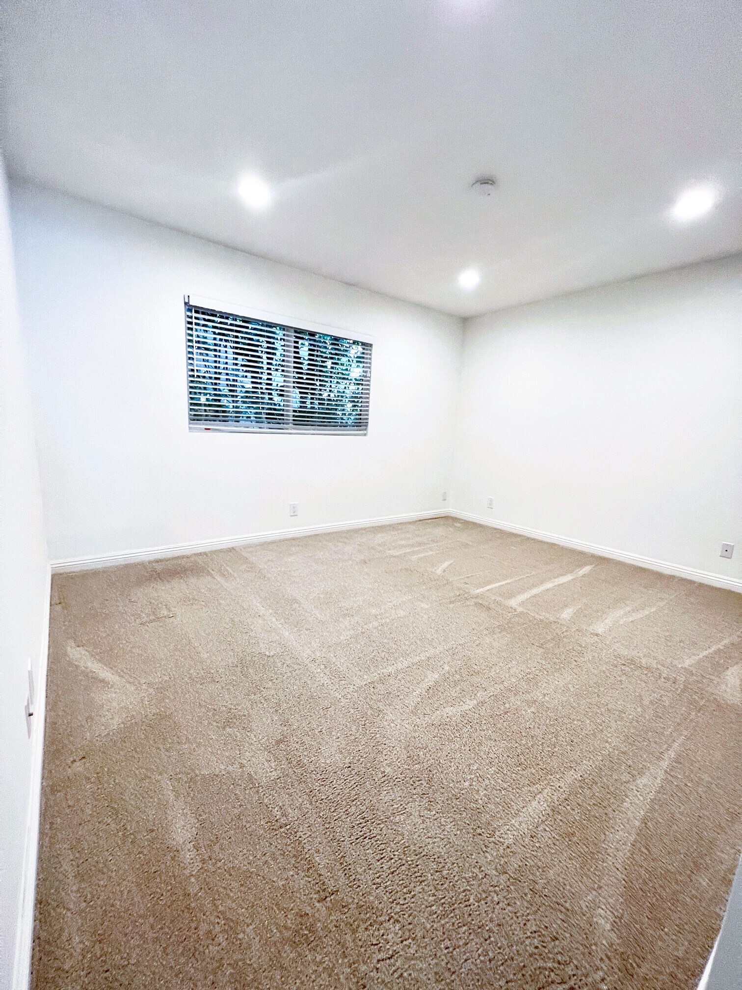 Building Photo - 1122 10th St