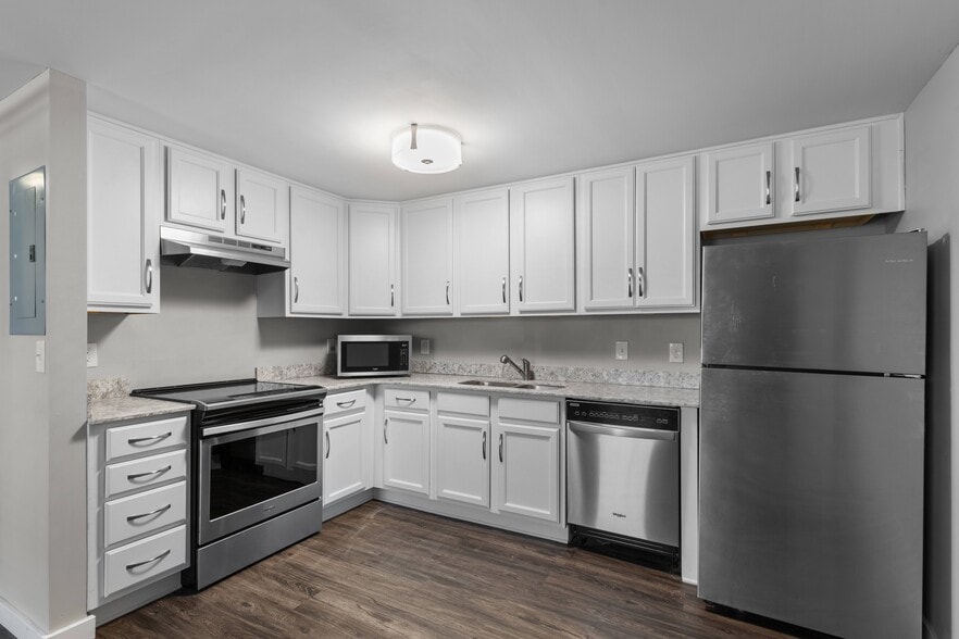 Building Photo - Clarksville Lofts