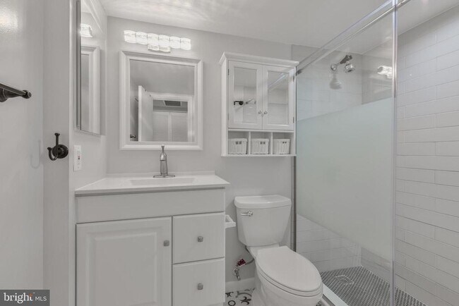 Building Photo - 10214 Bushman Dr