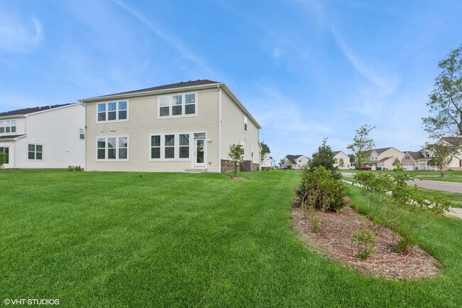 Building Photo - 16157 S Crossing Dr