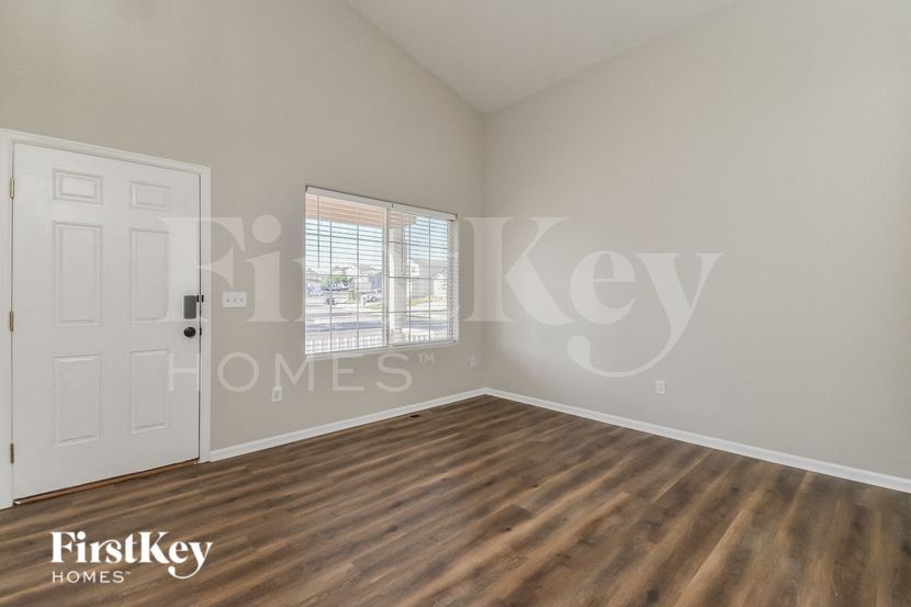 Building Photo - 7606 Sistine Ln