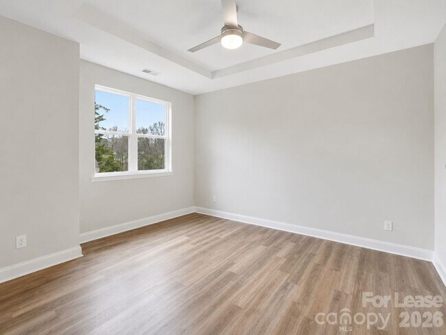 Building Photo - 8935 Sharonbrook Dr