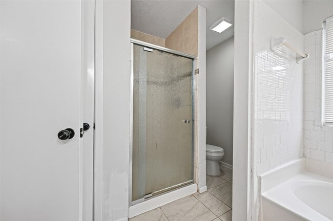 Building Photo - 10419 Appleridge Dr