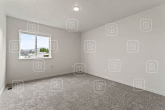 Building Photo - 209 S Grady Ln