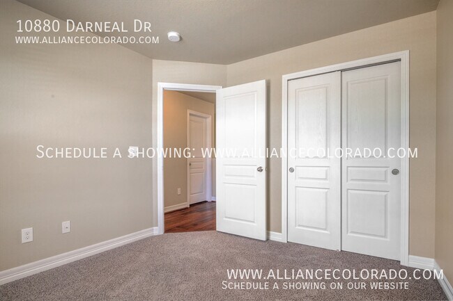 Building Photo - 10880 Darneal Dr