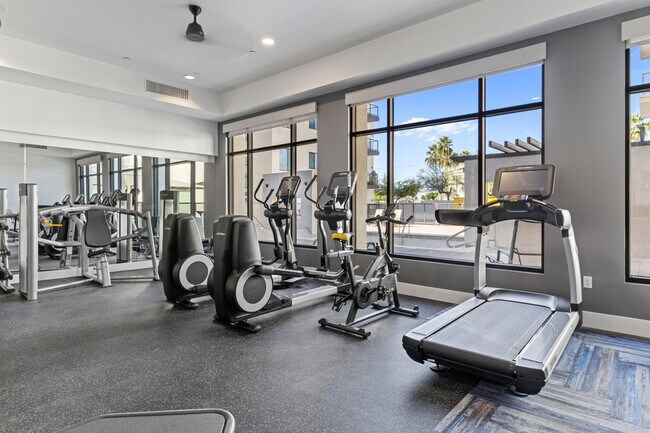 Building Photo - 7300 E Earll Dr