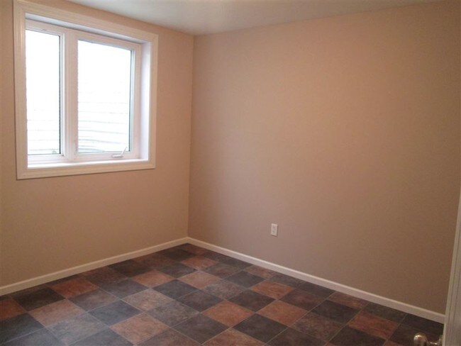 Building Photo - 3 br, 2 bath Townhome - 1621 Park Drive SE