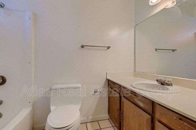 Building Photo - 4214 N 77th Ave