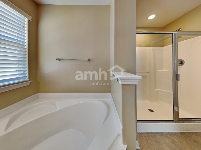 Building Photo - 1404 Manley Court