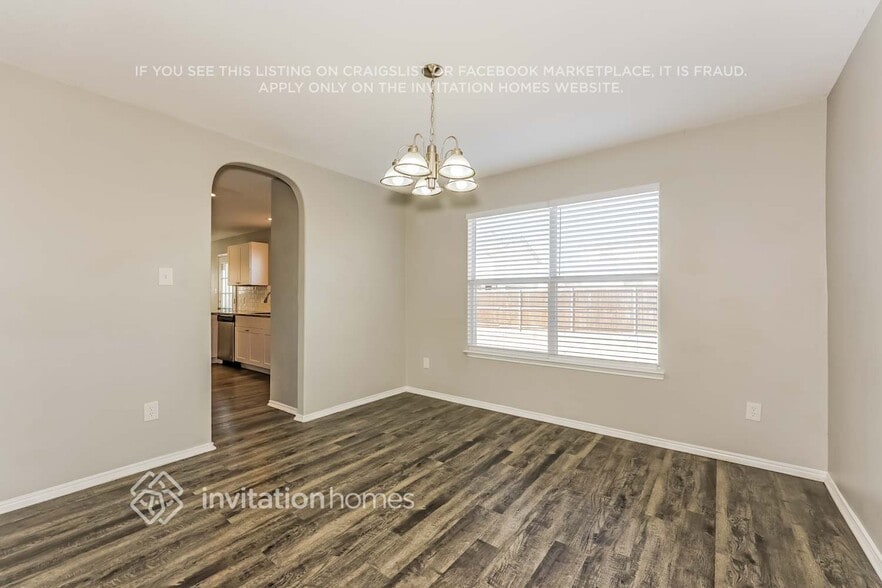 Building Photo - 621 Aqua Dr