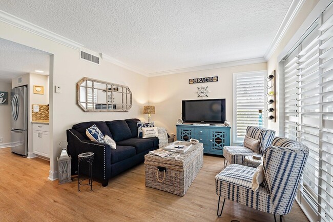 Building Photo - 1605 S US Hwy 1