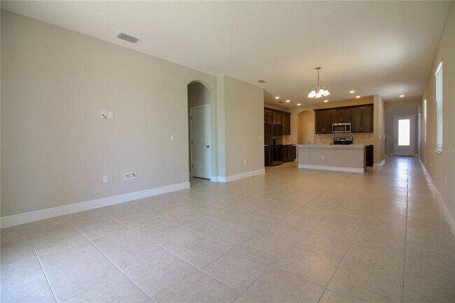 Building Photo - 6269 Great Bear Dr