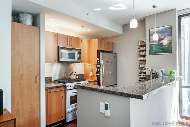 Building Photo - 350 Eleventh Ave