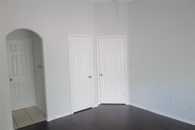 Building Photo - 9212 Regal Oaks Dr