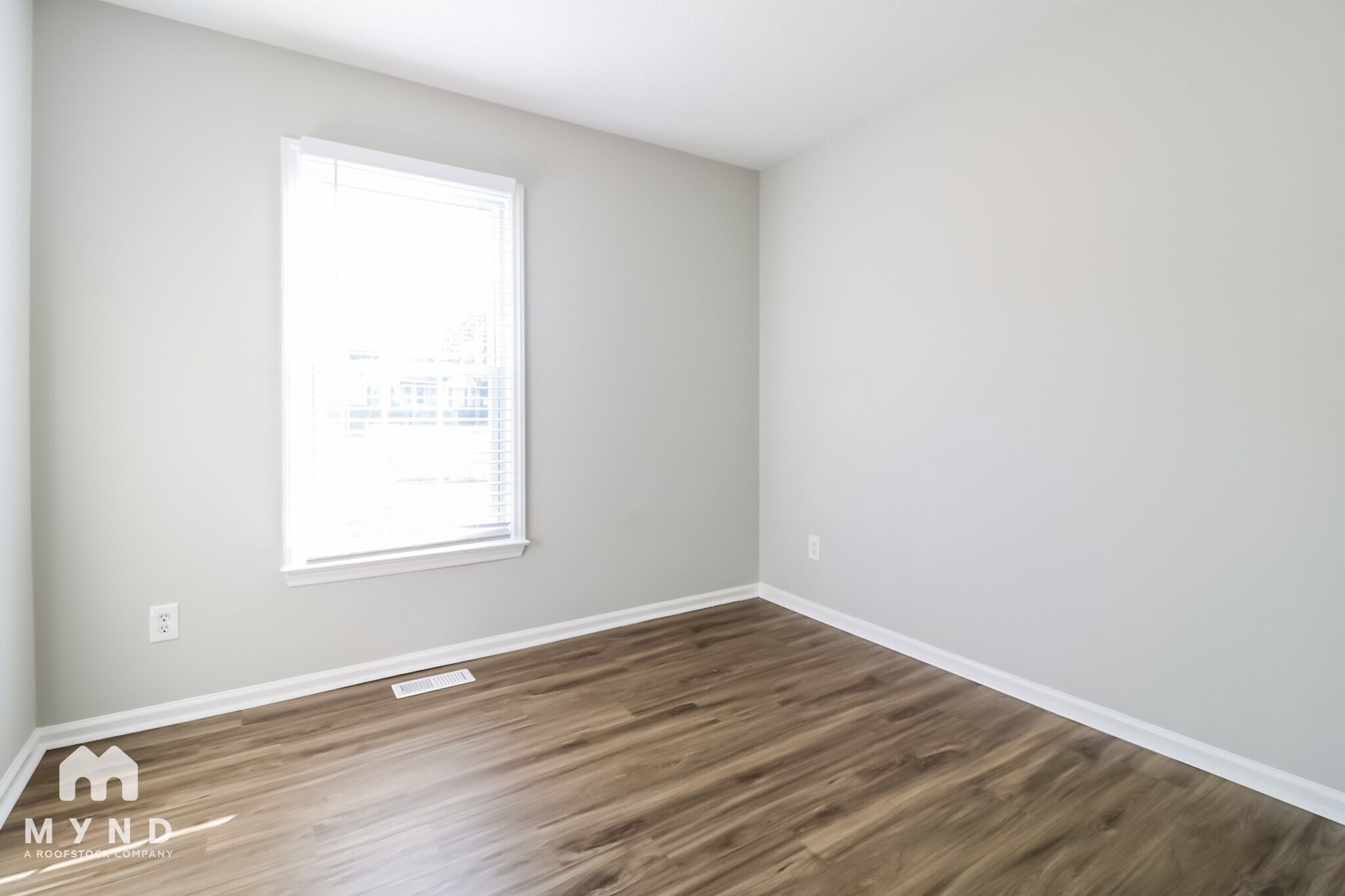 Building Photo - 1084 Holly Pointe Dr