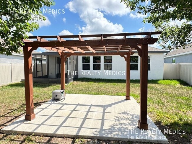 Building Photo - 308 Blue Cypress Dr