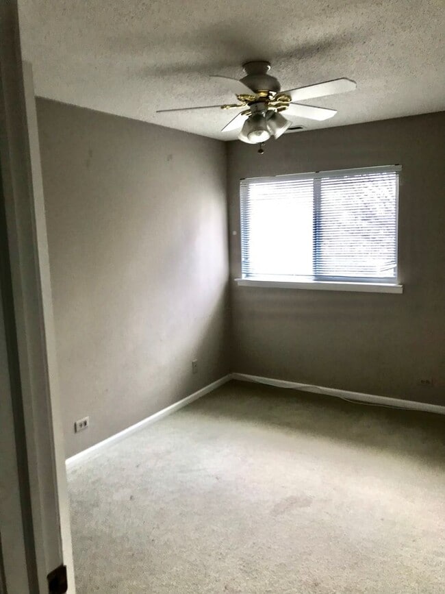 Building Photo - 1013 Courtland Dr