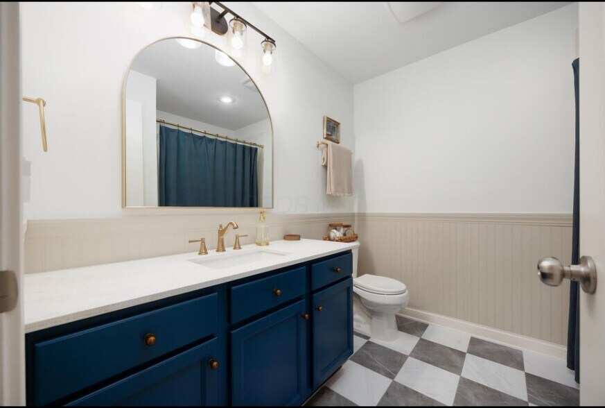 Building Photo - 3953 Rue de Brittany