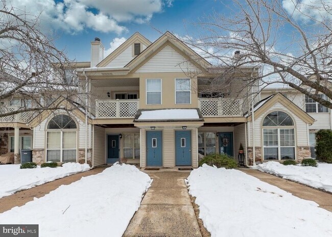 Building Photo - 1012 Foxmeadow Dr