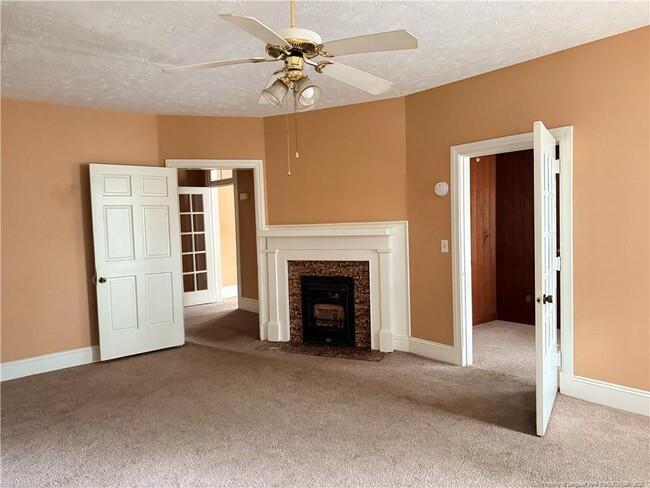 Building Photo - 300 Highland Ave