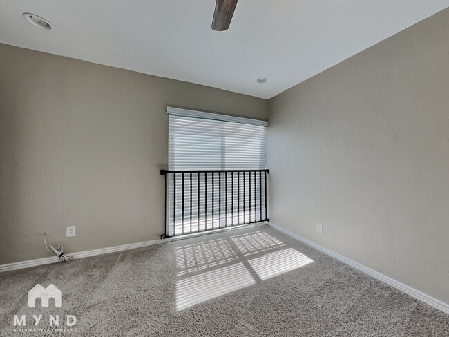 Building Photo - 930 S Dobson Rd