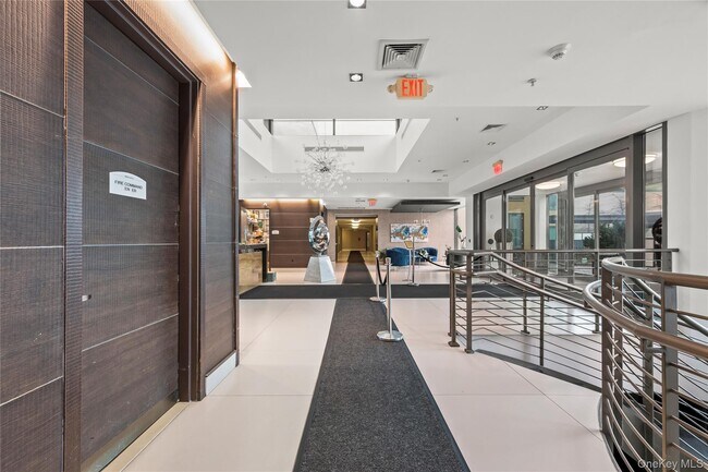 Building Photo - 701 Ridge Hill Boulevard