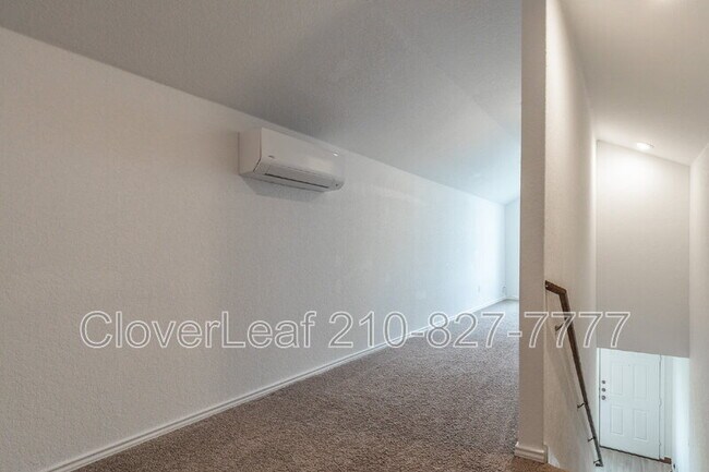Building Photo - 7128 Elm Cv