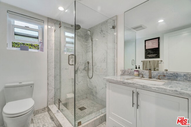 Building Photo - 3906 Alta Mesa Dr