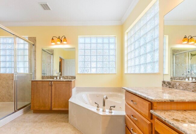 Building Photo - 1088 Grove Park Cir