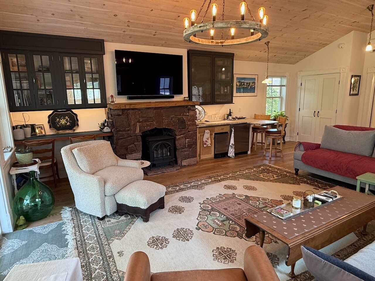 Building Photo - 61 Mansfield Ave