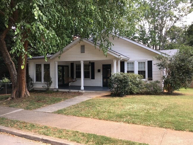Building Photo - 307 Perry St