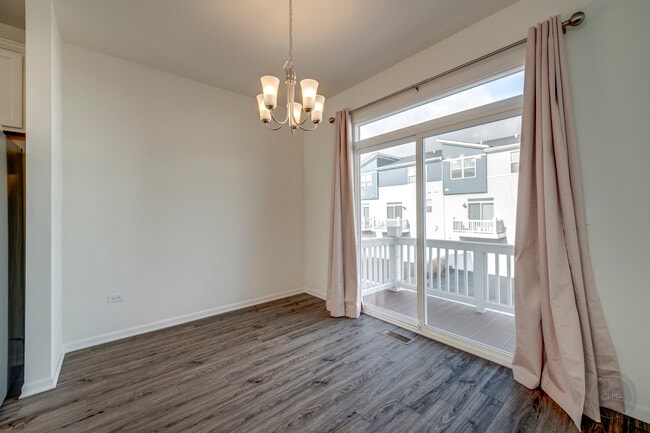 Building Photo - 4138 Irving Rd