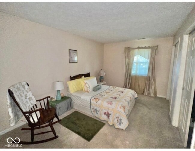 Building Photo - 1647 Justin Ave