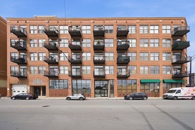 Building Photo - 2310 S Canal St
