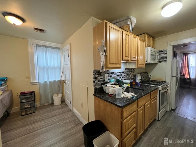 Building Photo - 109 Washington St