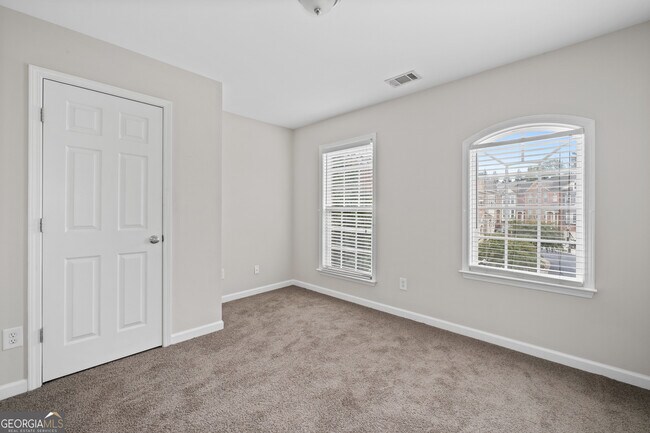 Building Photo - 4720 Wehunt Trail