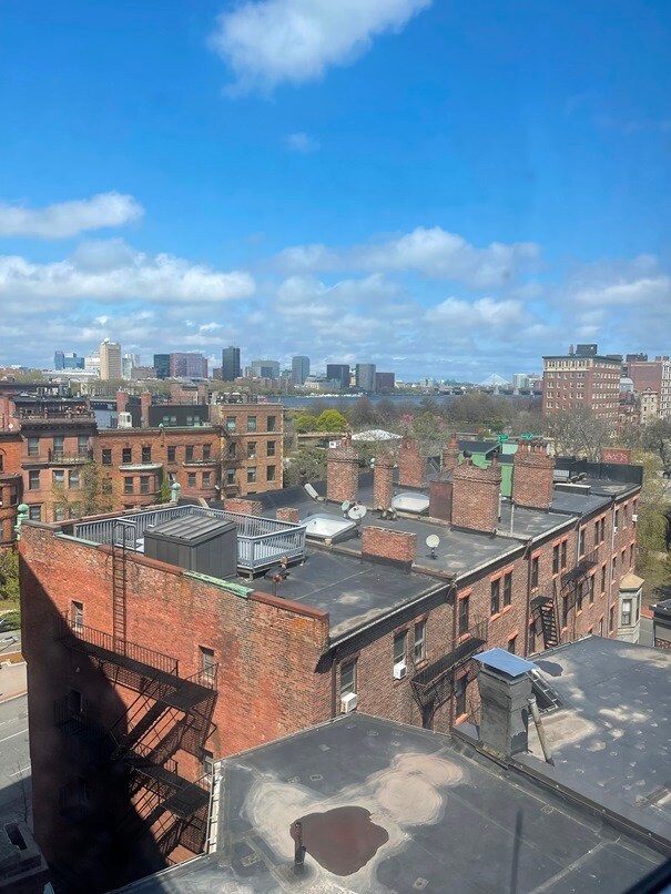 Building Photo - 475 MA-2