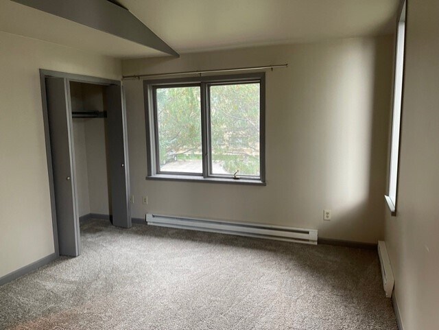 Building Photo - 211 W Beaver Creek Blvd