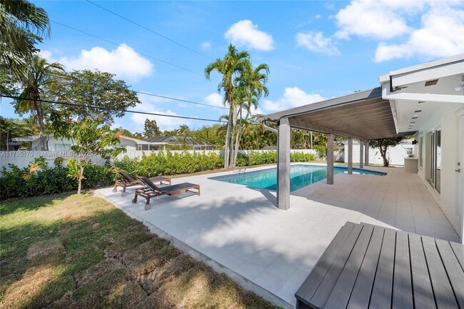 Building Photo - 14740 SW 83rd Pl