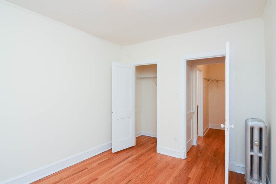 Building Photo - 2649 N Spaulding Ave