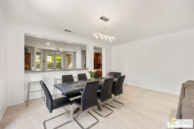 Building Photo - 78150 Calico Glen Dr