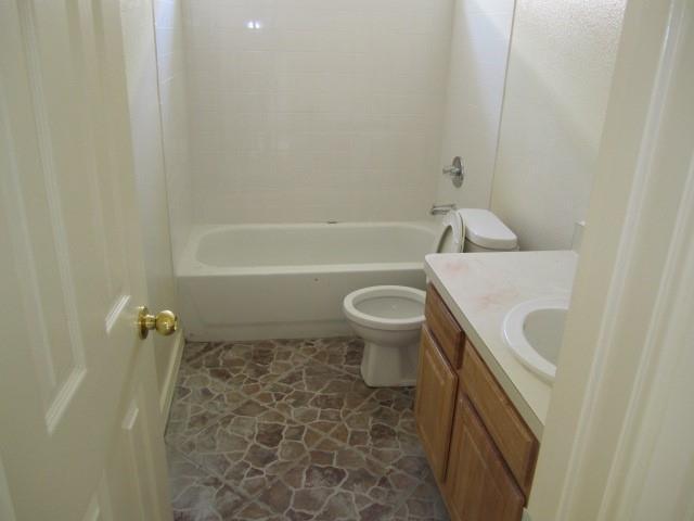 Building Photo - 2035 Echo Lake Dr