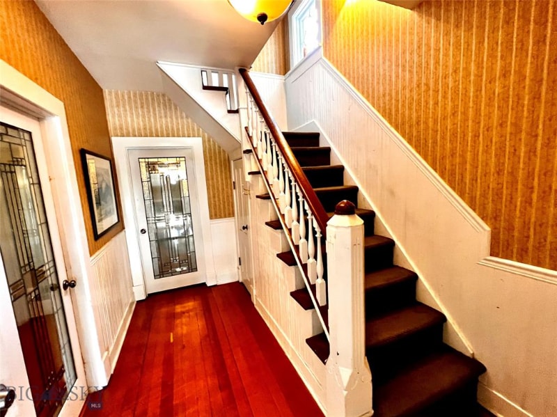 Building Photo - 519 W Park St